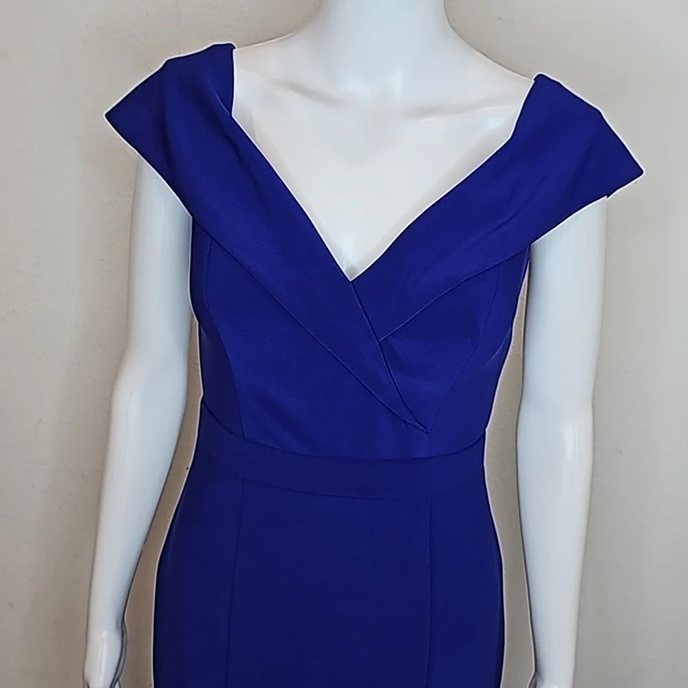 Xscape Cocktail Purple Blue Off-The-Shoulder V-Neck, Gown Siz 6